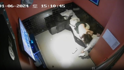 2024년 새 영상입니다 해킹된 Ip 카메라 노래방에서 한국인 커플 두 명이 섹스하는 모습을 엿보는 것은 Ipcam 19 [레드걸 한국야동,최신야동,무료야동]
